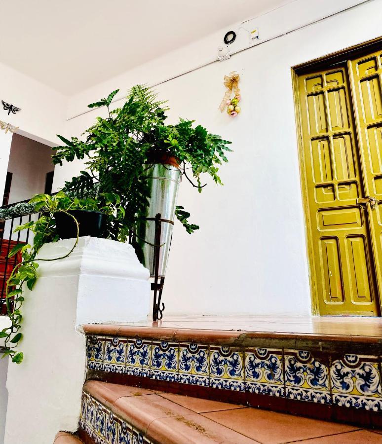 Hostal Santuario De Las Libelulas Guadalajara Bagian luar foto